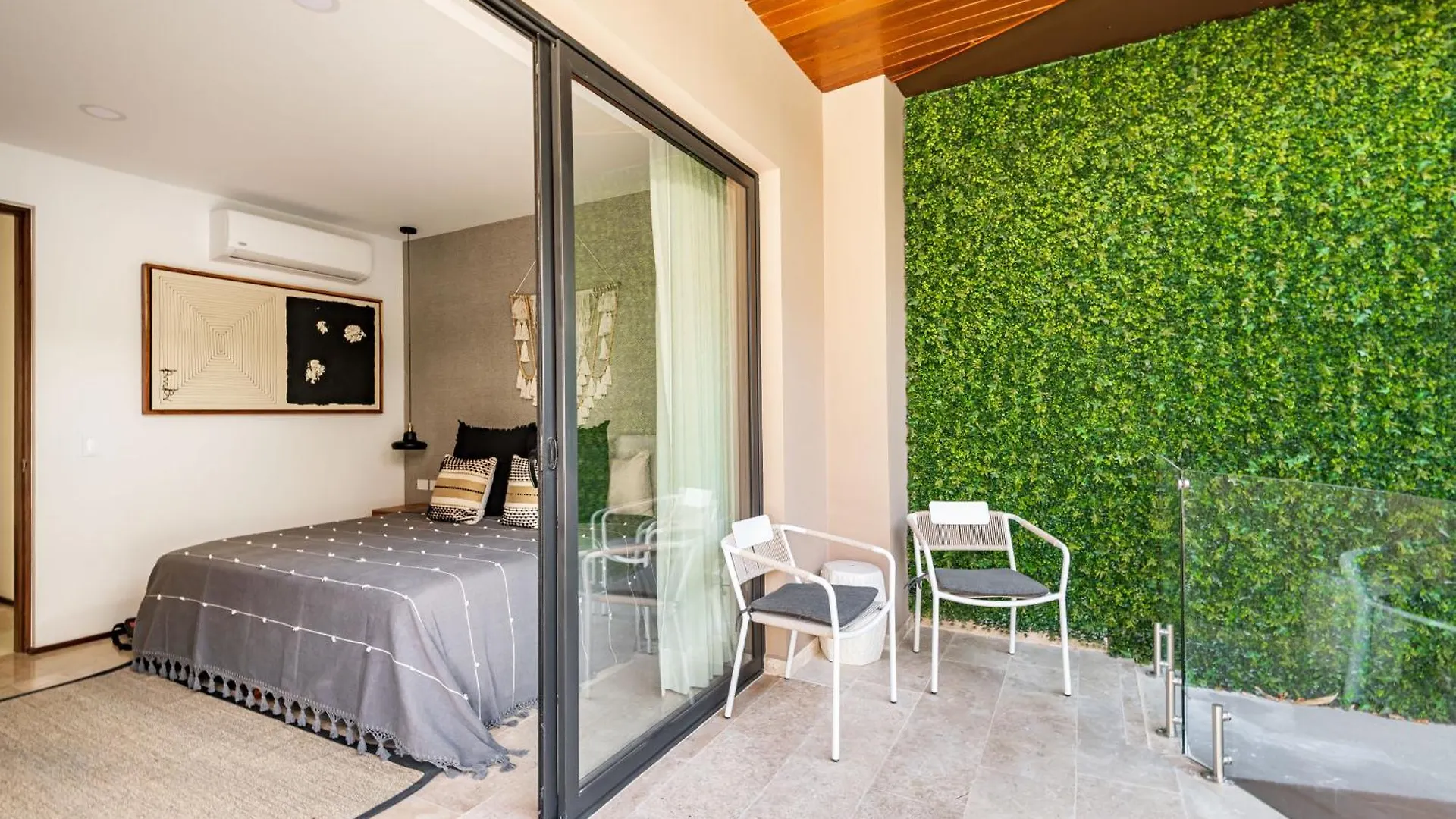 Tulum City Apartments At Menesse Тулум