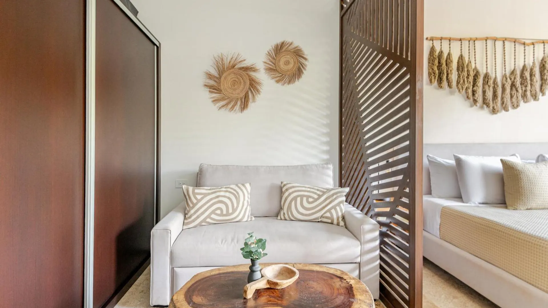 Tulum City Apartments At Menesse Тулум Мексика