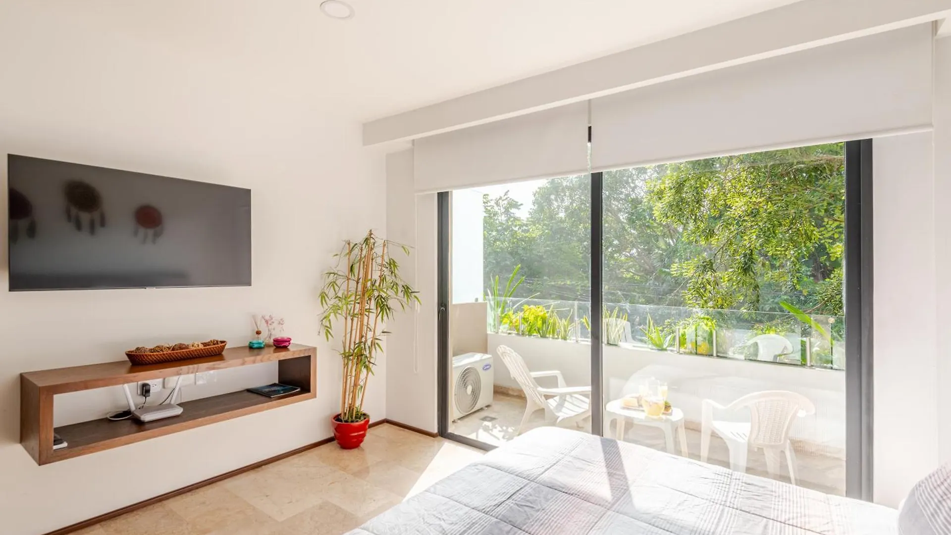 Tulum City Apartments At Menesse Тулум