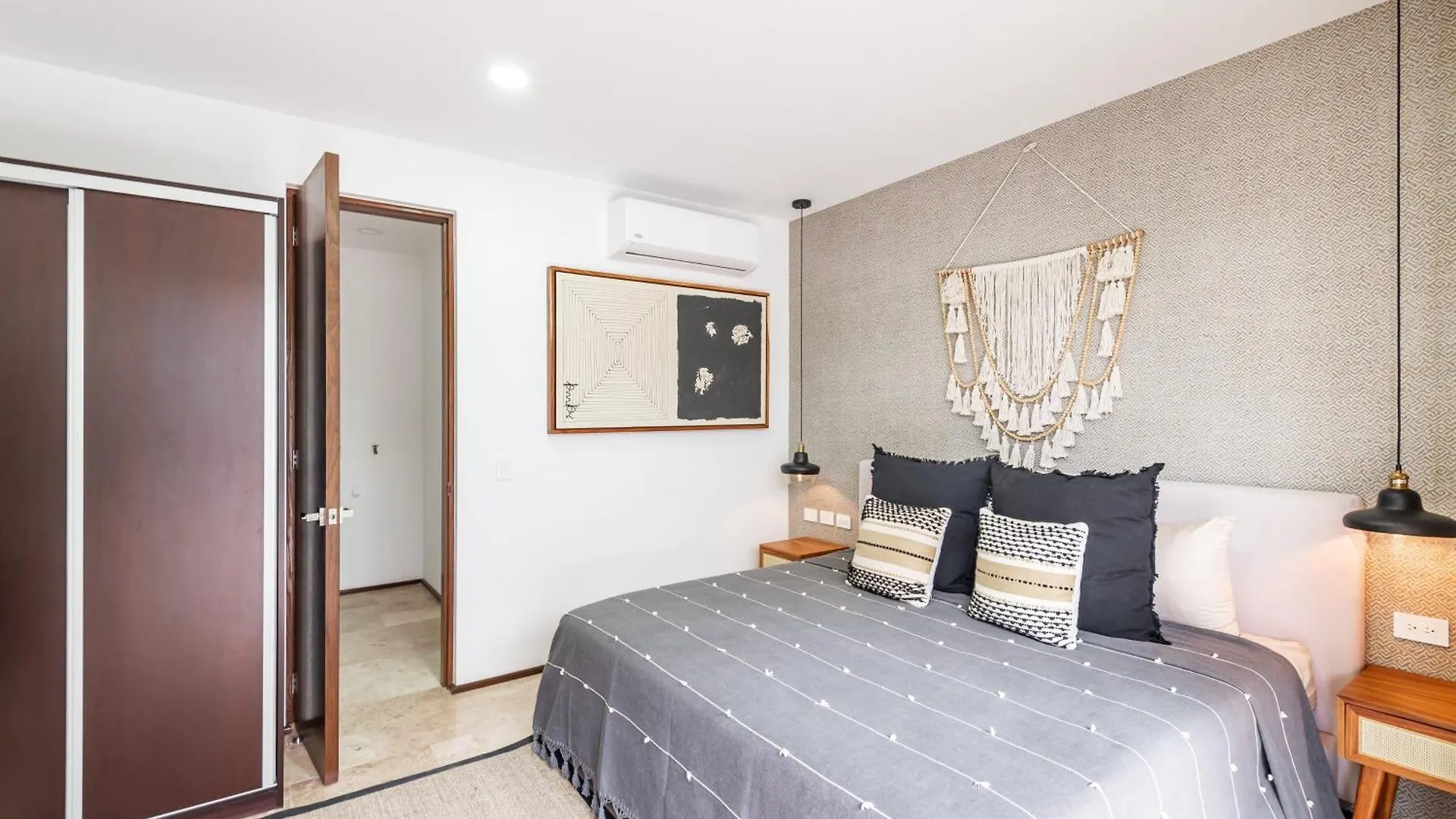 Tulum City Apartments At Menesse Tulum