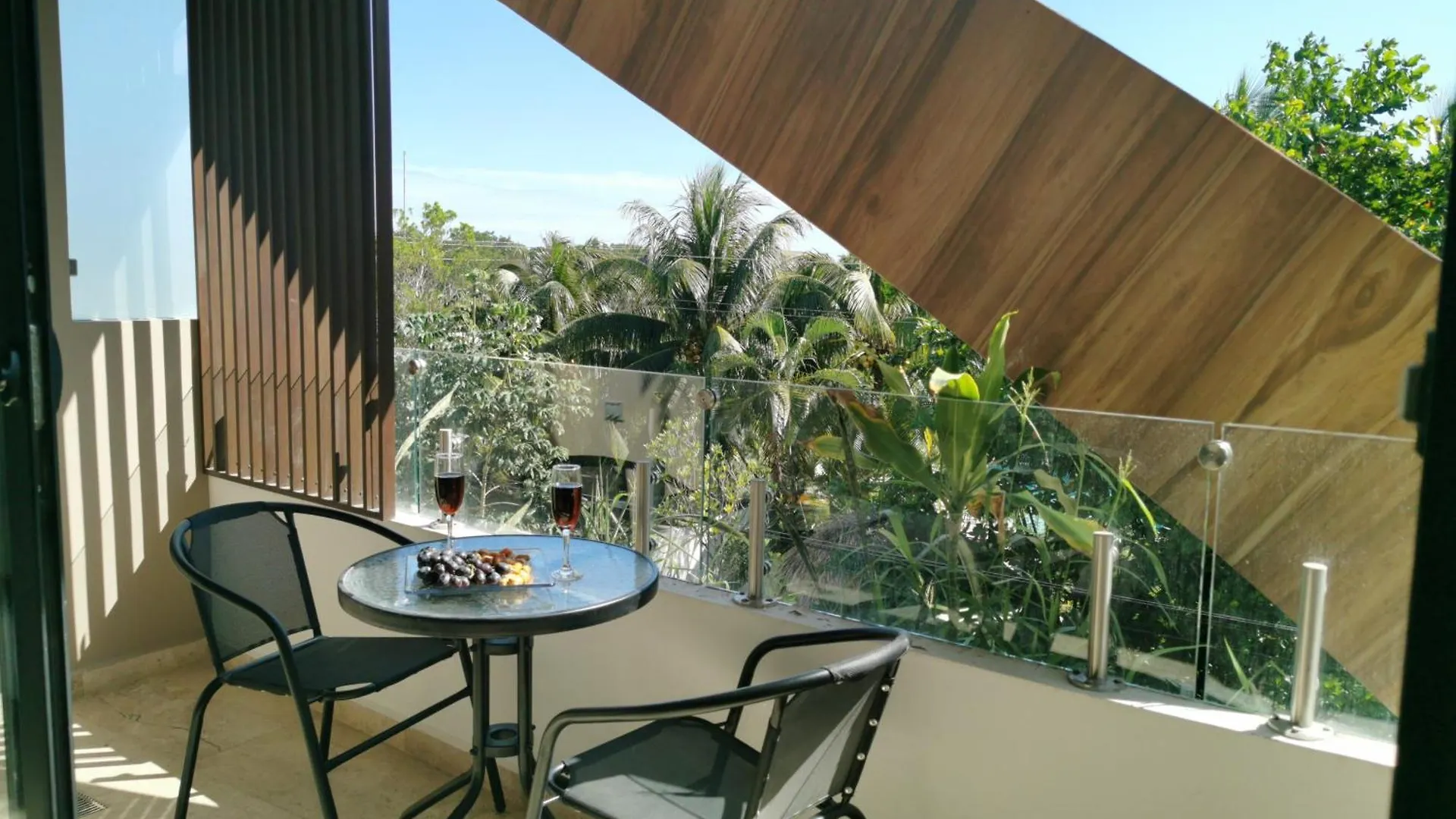 Tulum City Apartments At Menesse Tulum